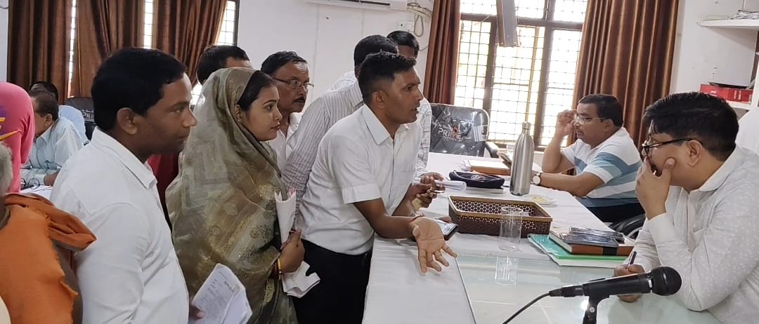 फरियादियों को तहसील दिवस पर अपनी समस्या को कहने से रोके जाने की शिकायत पहली बार