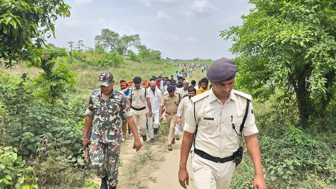 शादी समारोह में शामिल होने जा रही लड़की को अगवा करने के बाद शव दूसरे दिन पोखरा में मिली